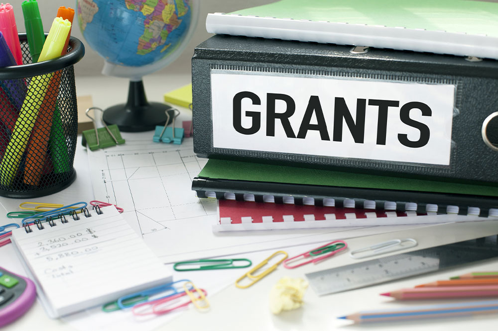 Understanding Government Grants that Help Pay Off Bills