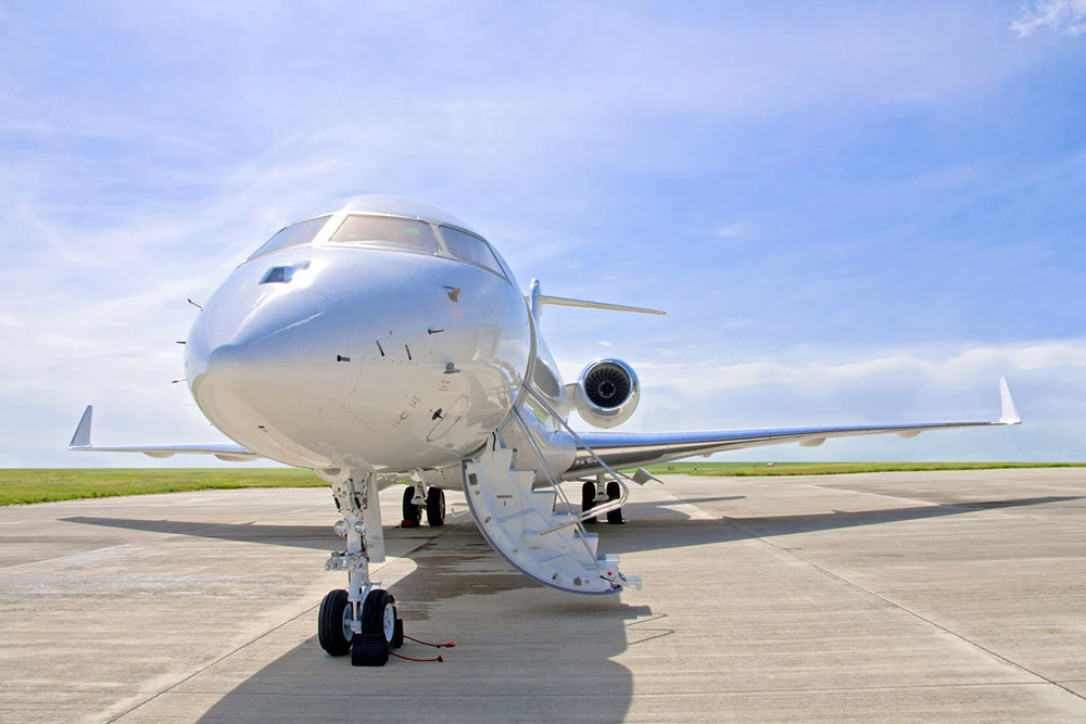 Private Jets &#8211; Factors Affecting the Cost and Renting Tips