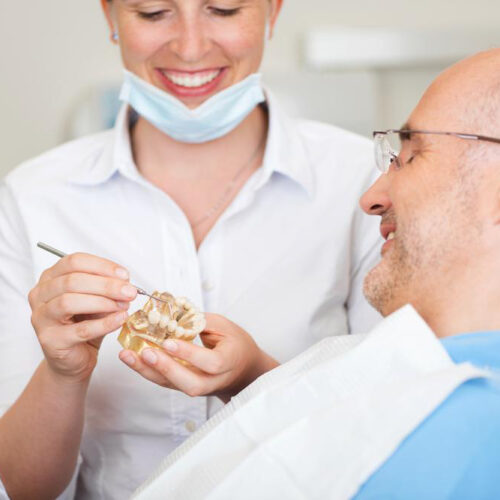 A quick guide to dental implants