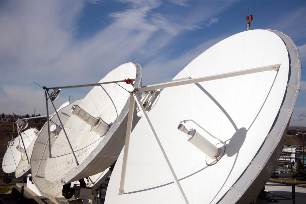 Factors to consider before opting for satellite internet