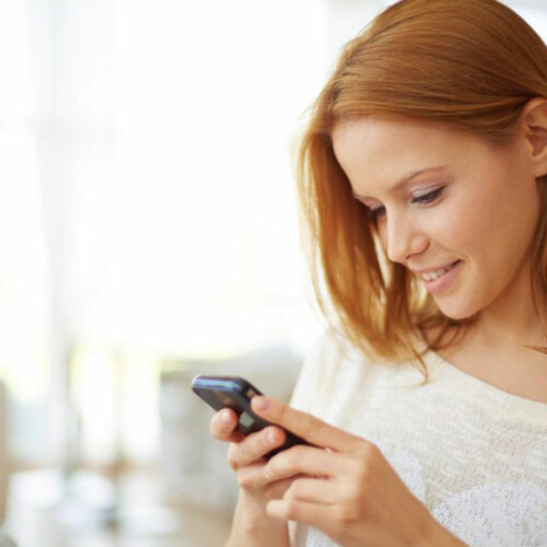 How smartphones play a role in mobile commerce