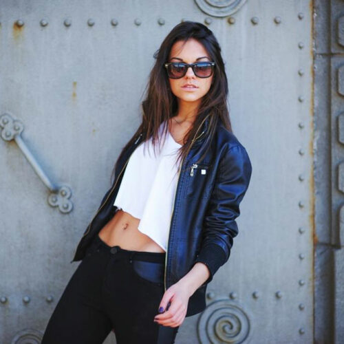 Popular looks with a collarless leather jacket