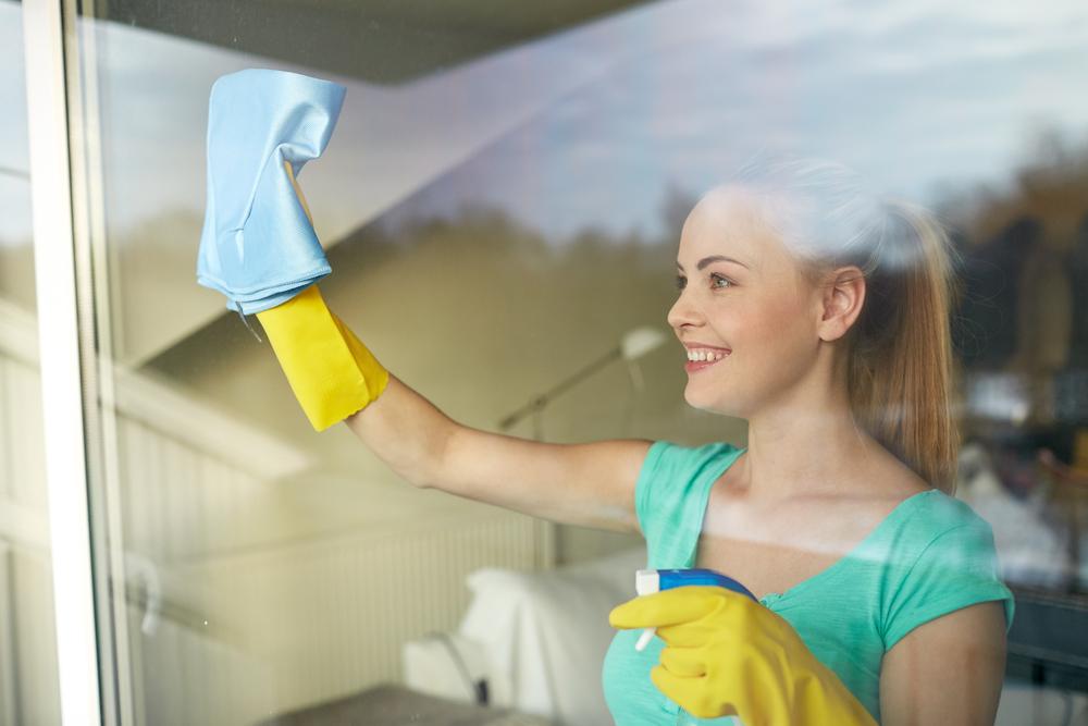 Simple steps to follow when cleaning windows