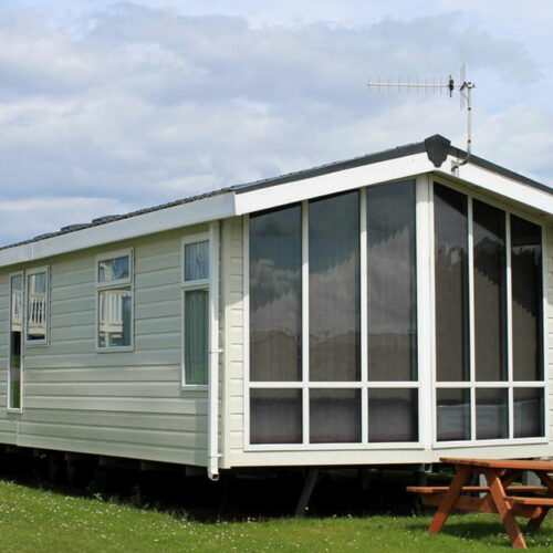 Things to consider before buying repossessed mobile homes