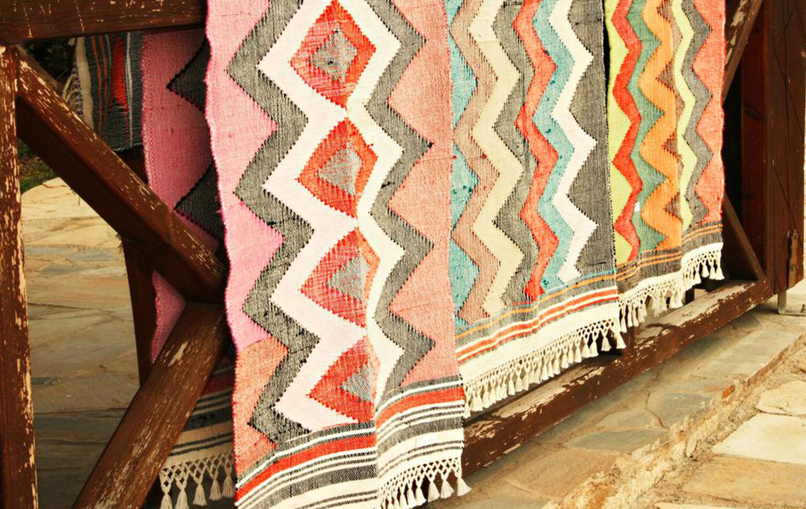 Things to keep in mind while buying patio rugs