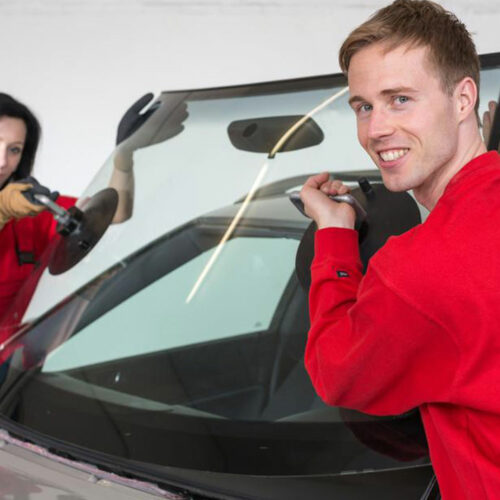 What the cheapest windshields replacement can cost you?