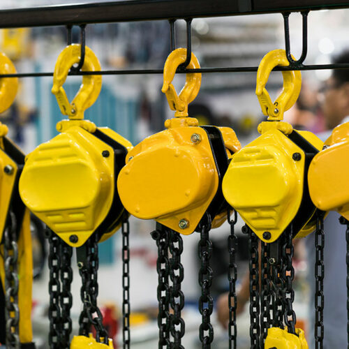 3 best hoist distributors in the market