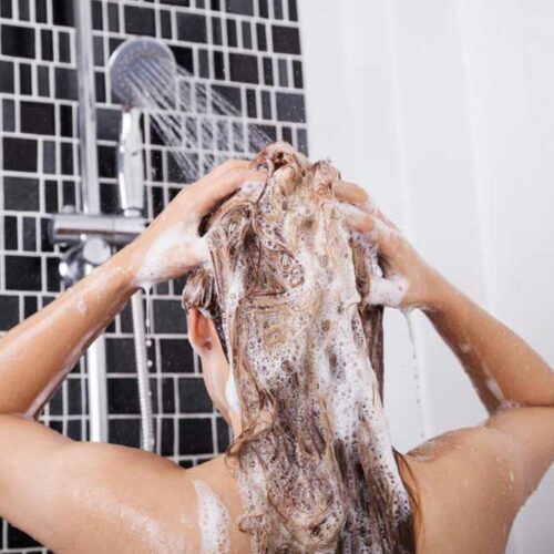 4 Effective Shampoos for Thin Hair