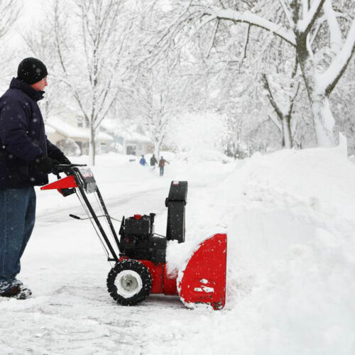 8 useful features of electric snow blowers