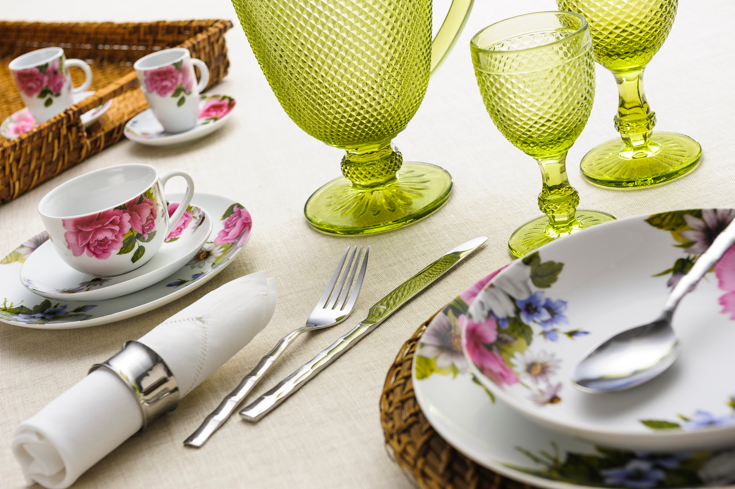 An Overview Of The Fiesta Dinnerware Products