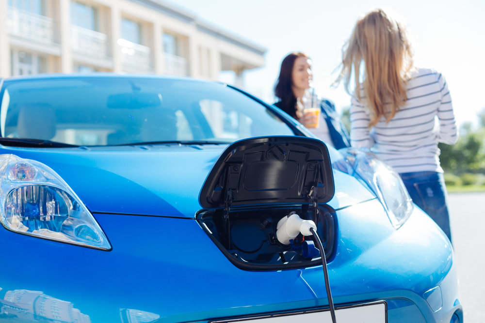 Why Should You Choose An Electric Car Over A Fuel-Based Car