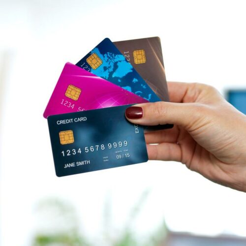 11 Must-Know Pros And Cons Of Using Credit Cards