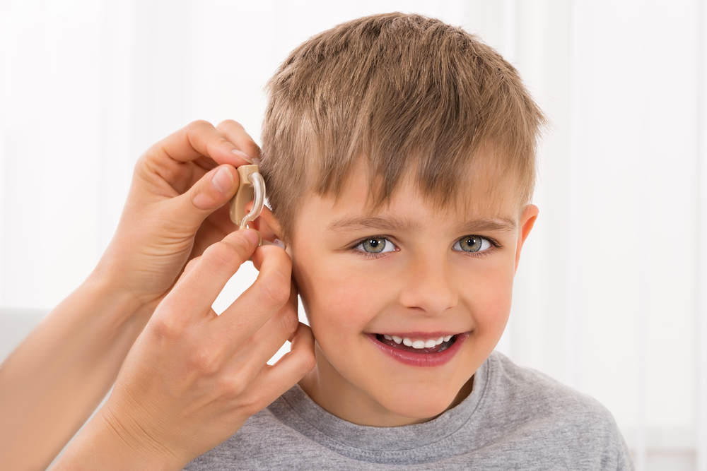 5 Factors To Consider While Choosing Hearing Aids