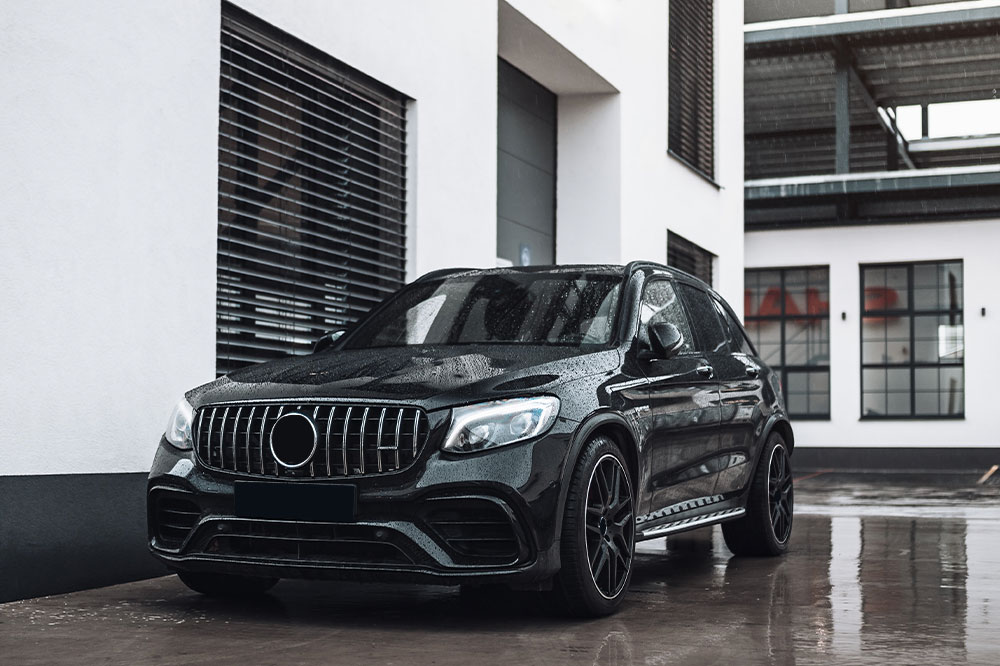 Top 5 Reasons Why the Mercedes-Benz AMG GL is a Top-Notch Luxury Car