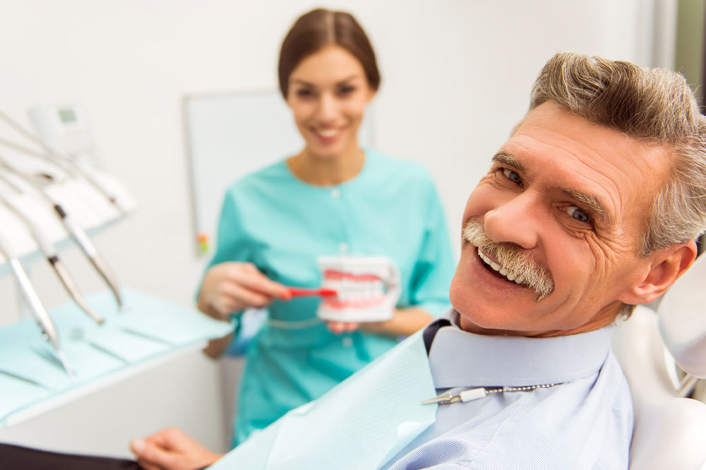 4 Things You Need to Know about Senior Dental Insurance